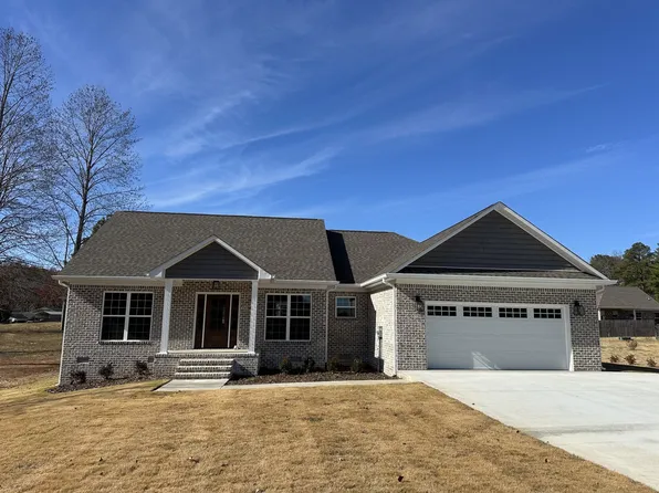 109 Fairway Dr, Lawrenceburg, TN 38464
