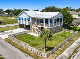 521 Woodward Ave, Gulfport, MS 39501