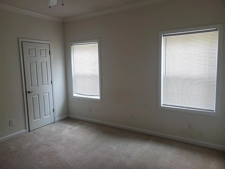 277 Arch St — Photo 27