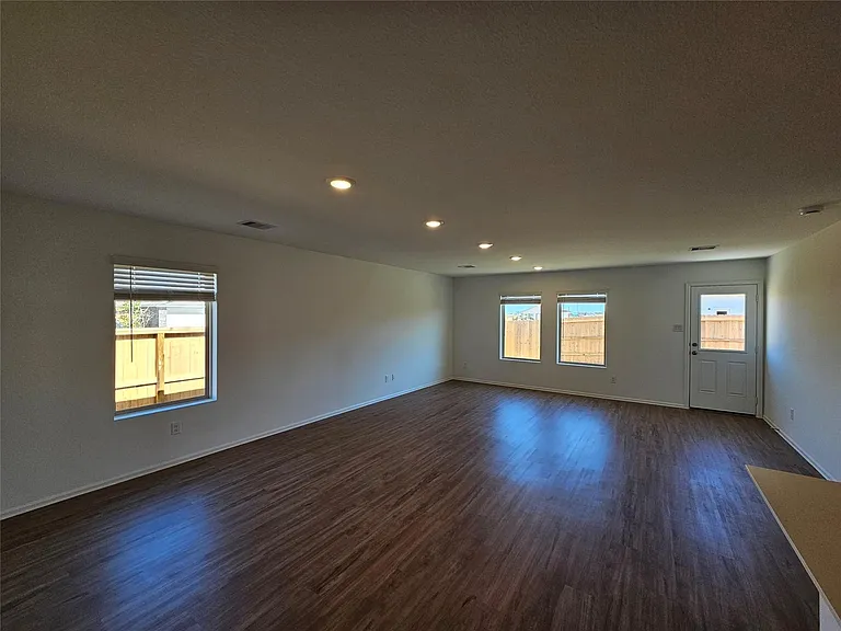9602 Atwood Lake Dr — Photo 10