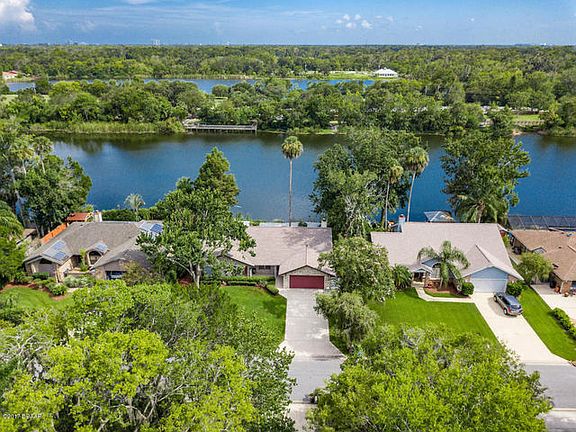 2nd image of 540 Sandy Oaks Blvd