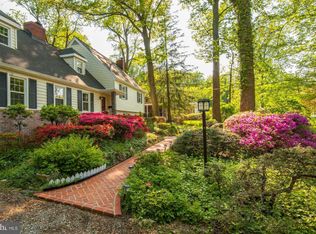 10605 Howerton Ave, Fairfax, VA 22030