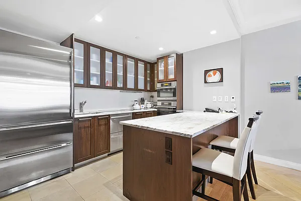 Sold by Compass | media 10