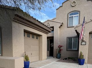 8552 N Moonfire Dr, Tucson, AZ 85743