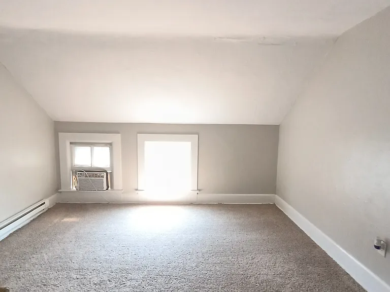318 Marquette St #320 — Photo 6