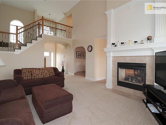 3rd image of 10415 N Lawn Ave
