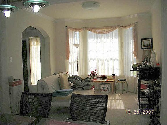 4th image of 15110 Millers Run Ln