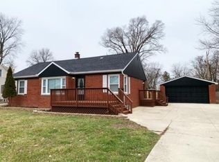 8216 Rutledge St, Merrillville, IN 46410