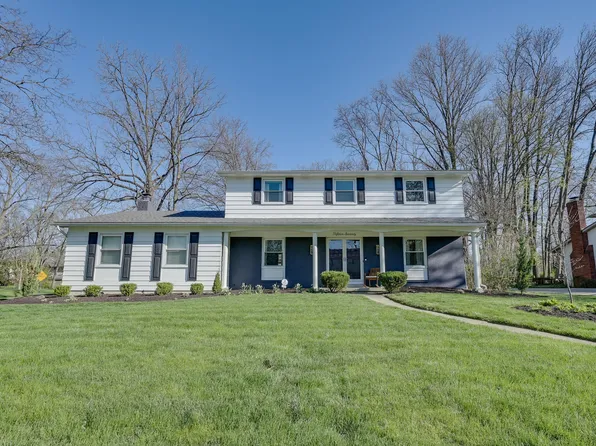 1570 Oakview Dr, Columbus, OH 43235