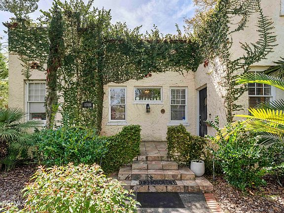 3rd image of 1318 AVONDALE Avenue