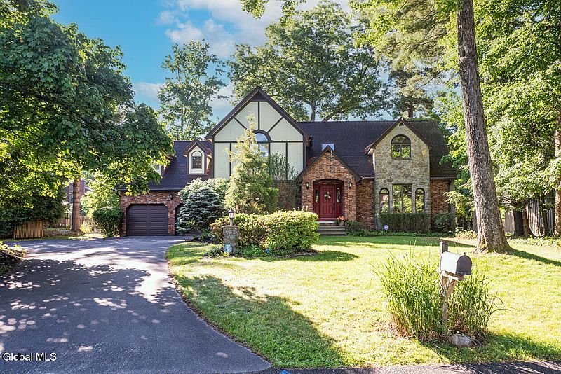 2nd image of 482 Spring Hollow Court