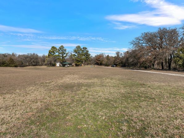 990 County Road 4371, Decatur, TX 76234