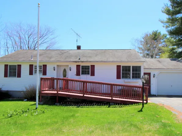 6 Hillview Ave Extension, Saco, ME 04072
