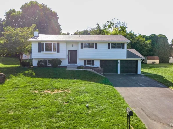1808 Wynnwood Ln N, Easton, PA 18040