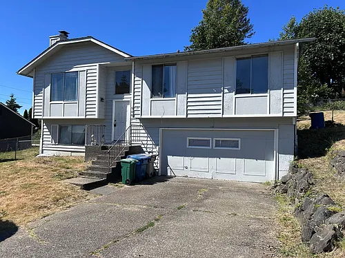 206 S 27th Pl Photo 1 206 S 27th Pl Photo 1