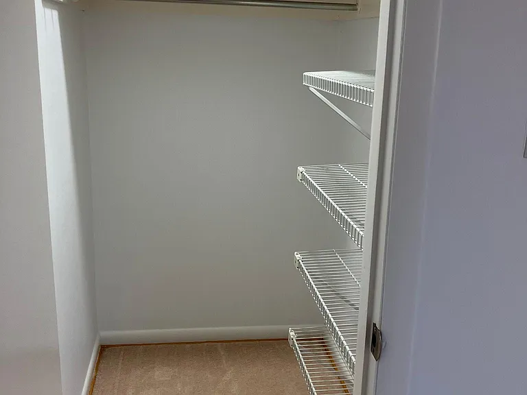 10620 Weymouth St #101 — Photo 66