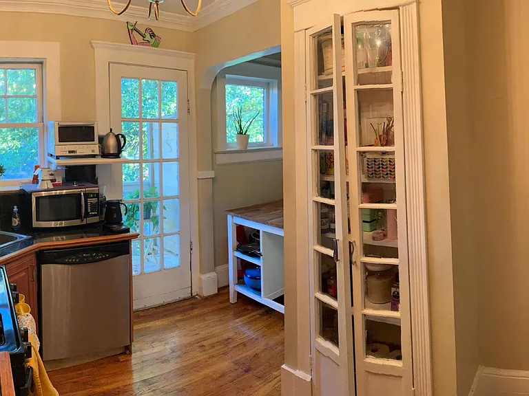 1031 Lanier Blvd NE #3 — Photo 3