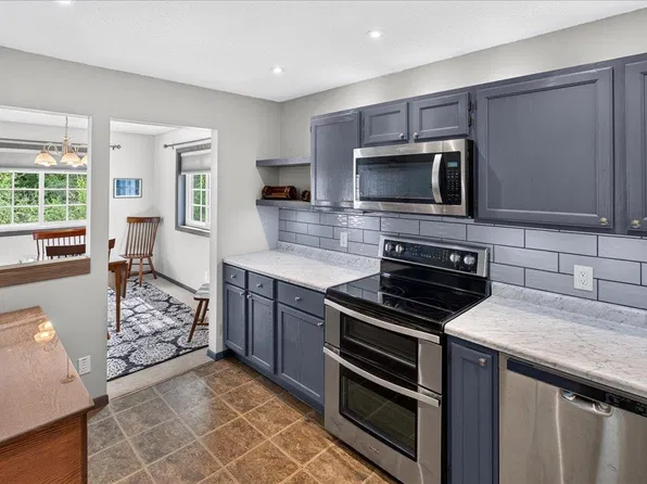 4171 3rd St NE Unit 201, Columbia Heights, MN 55421