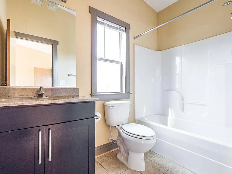 1323 McDonough St #B — Photo 11