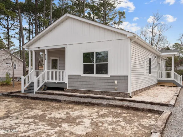3760 Oakwood Drive SE, Southport, NC 28461