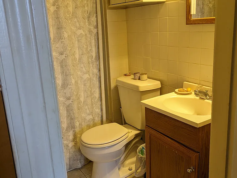 22 Edwards Sq — Photo 12