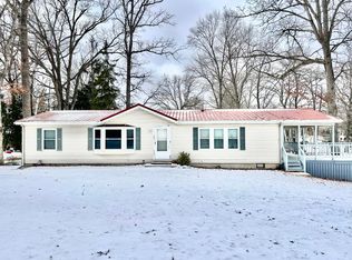 5482 Circle Dr, Reading, MI 49274