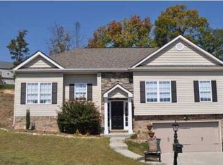 507 Titanium Dr, Hixson, TN 37343