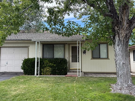 2nd image of 3679 Grant Dr