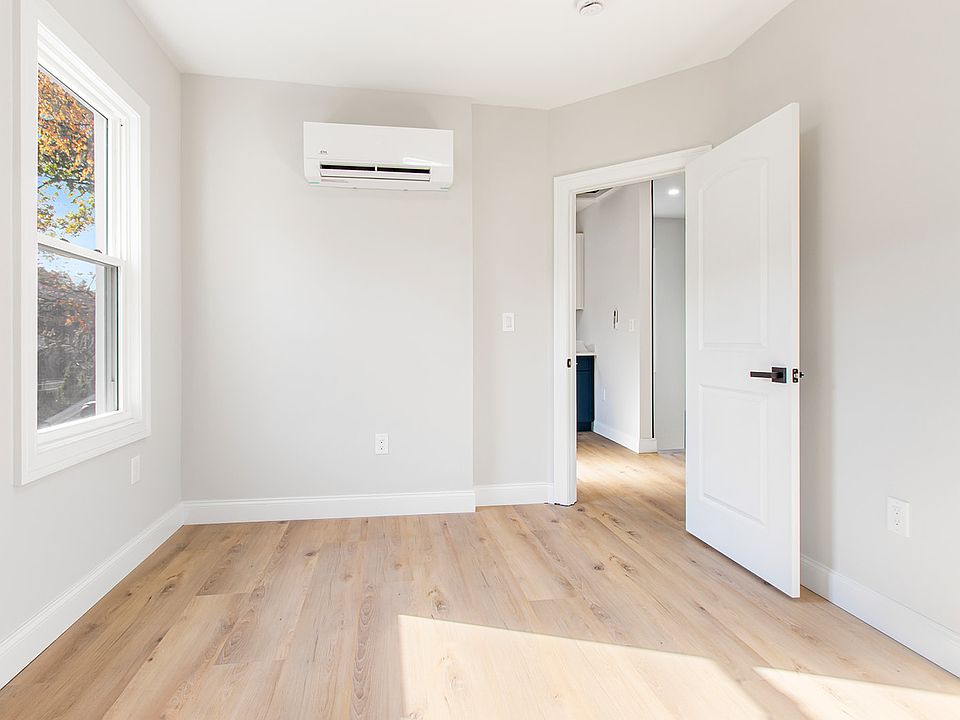 1st image of 34 Prospect Ave Floor 2