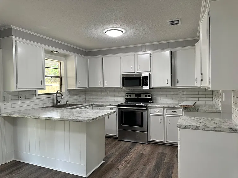320 Turcotte St — Photo 3