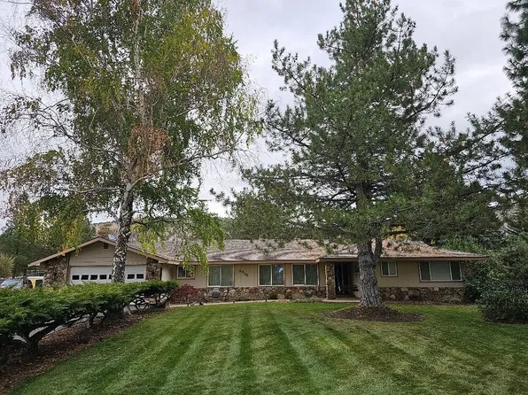 3715 Schooler Ct, Klamath Falls, OR 97603
