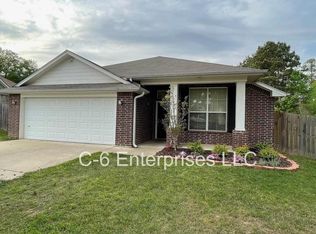 1610 Chippewa St, Longview, TX 75605