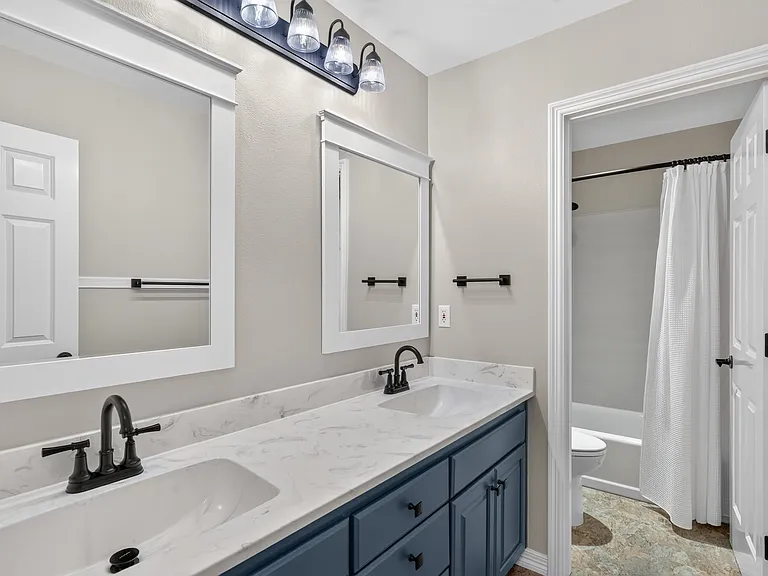 16290 SE 48th Dr — Photo 31