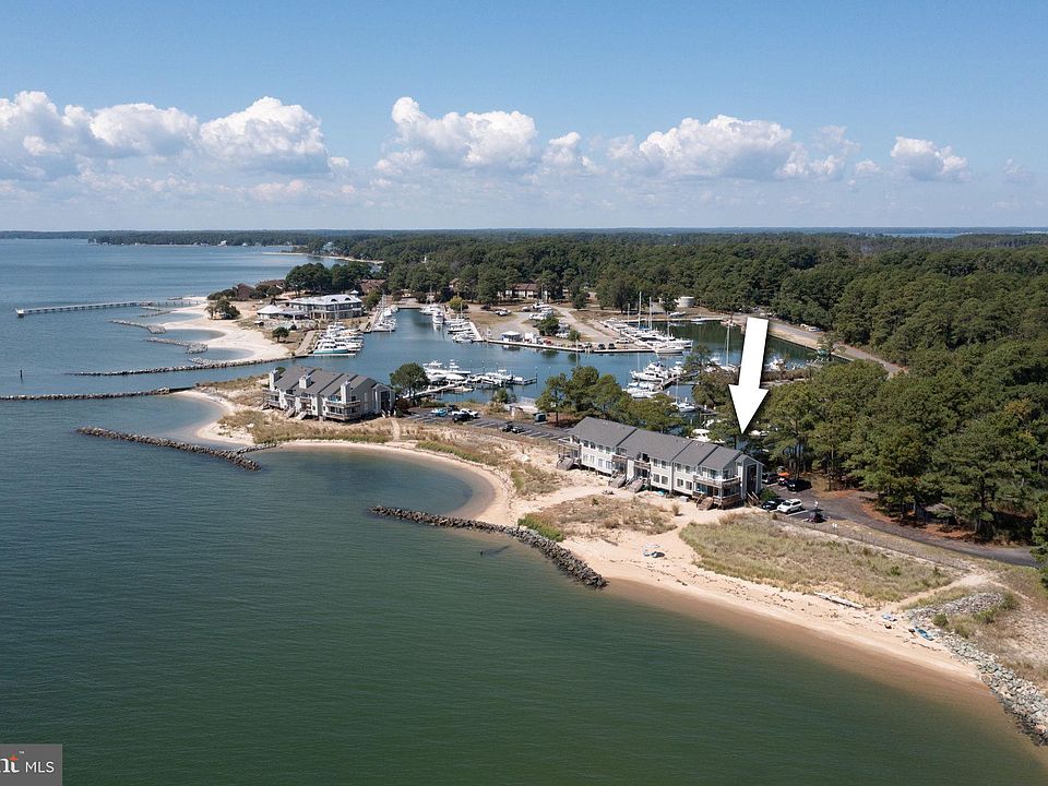 1st image of 141 Beach Cove Dr