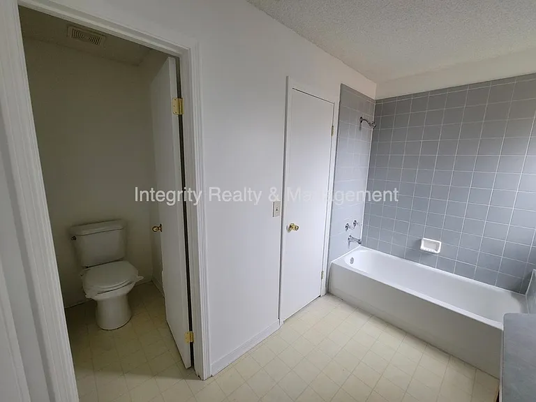 7519 Allspice Cir N — Photo 23