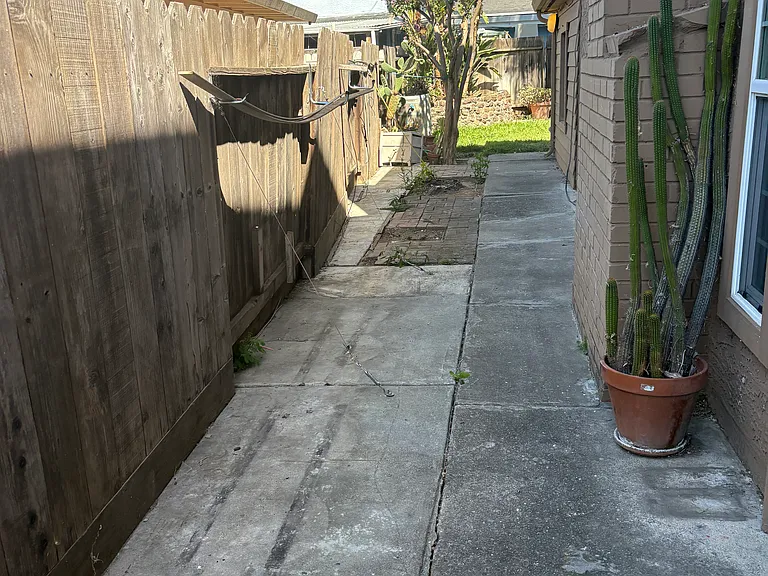 632 Serenade Ct — Photo 12