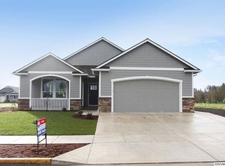 378 W Joy St, Lebanon, OR 97355