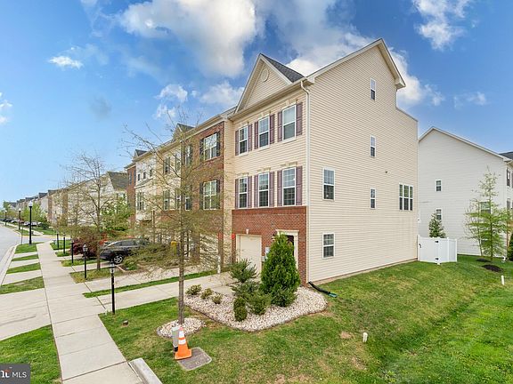 3rd image of 503 Bluffton Dr