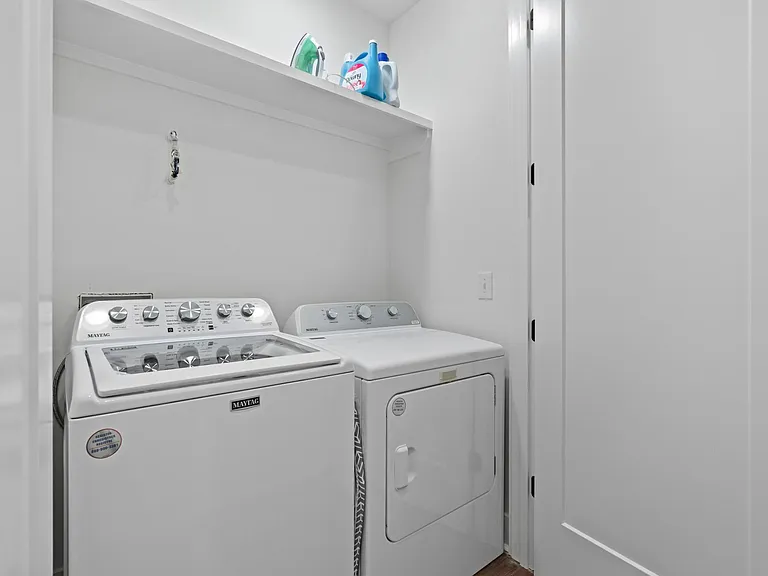 910 Youngs Ln #3 — Photo 33