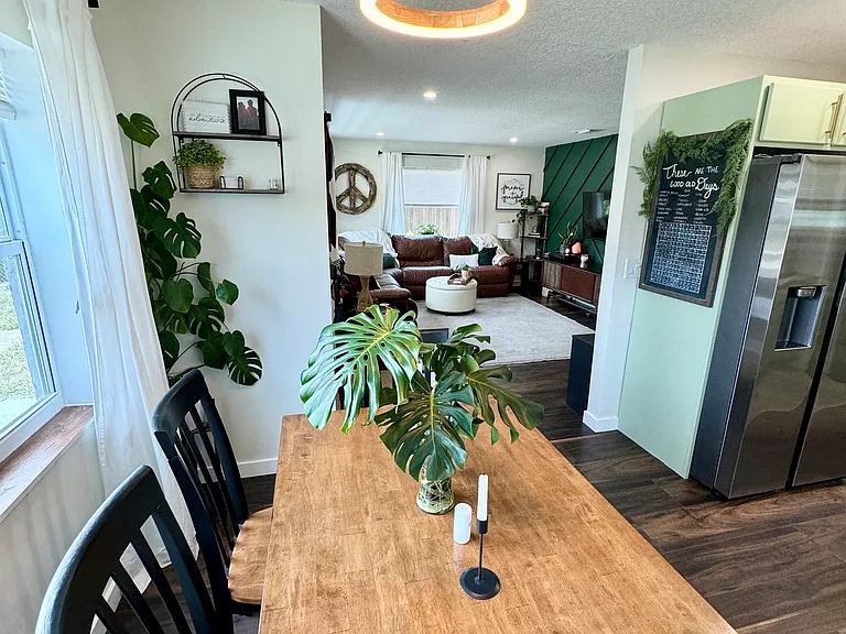 330 NW 5th Ave — Photo 9