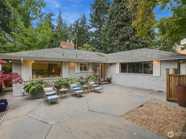 8515 27th Avenue NE, Seattle, WA 98115