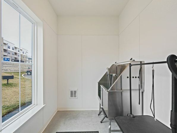 4000 Emerson Dr #1-1417