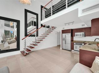 41 SE 5th St APT 317, Miami, FL 33131