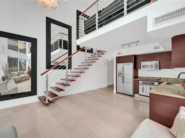 41 SE 5th St, Miami, FL