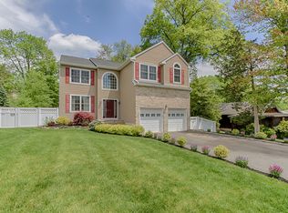 22 S Belair Ave, Cedar Knolls, NJ 07927