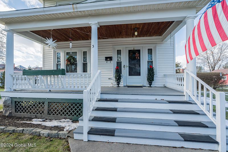 3rd image of 3 Seward Street