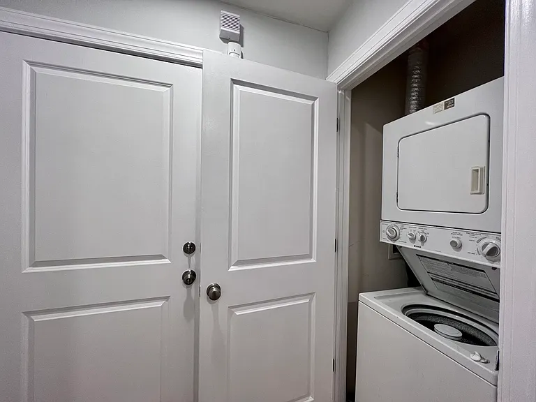 1372 Randolph St NW #101 — Photo 14