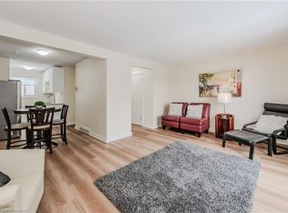 25 Upper Canada Dr #27, Kitchener, ON N2P1G2