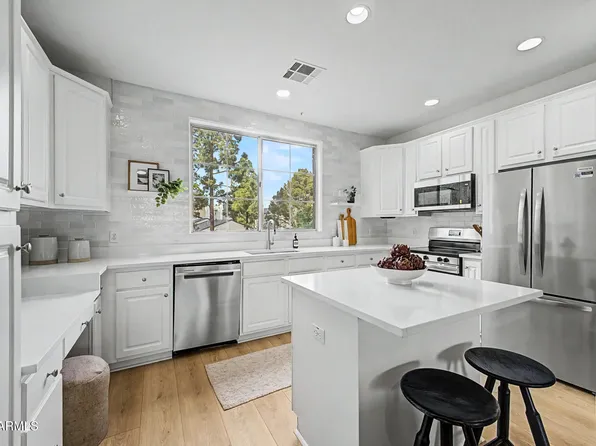 4455 E PARADISE VILLAGE Parkway S #1084, Phoenix, AZ 85032