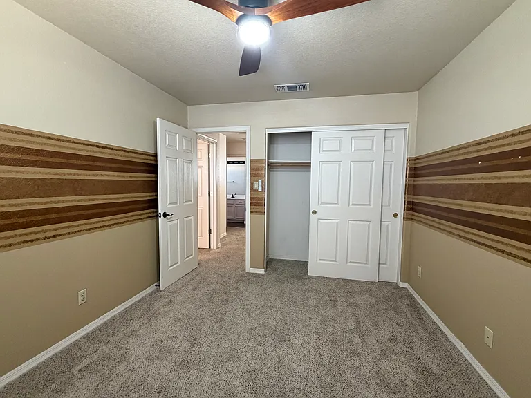 8977 W Lisbon Ln — Photo 21